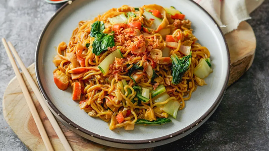 Savoring the Flavors of Home: The Ultimate Indomie Stir-Fry Recipe for Your Busy Life